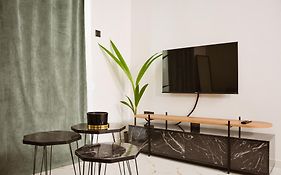Hyperion Premium Suite